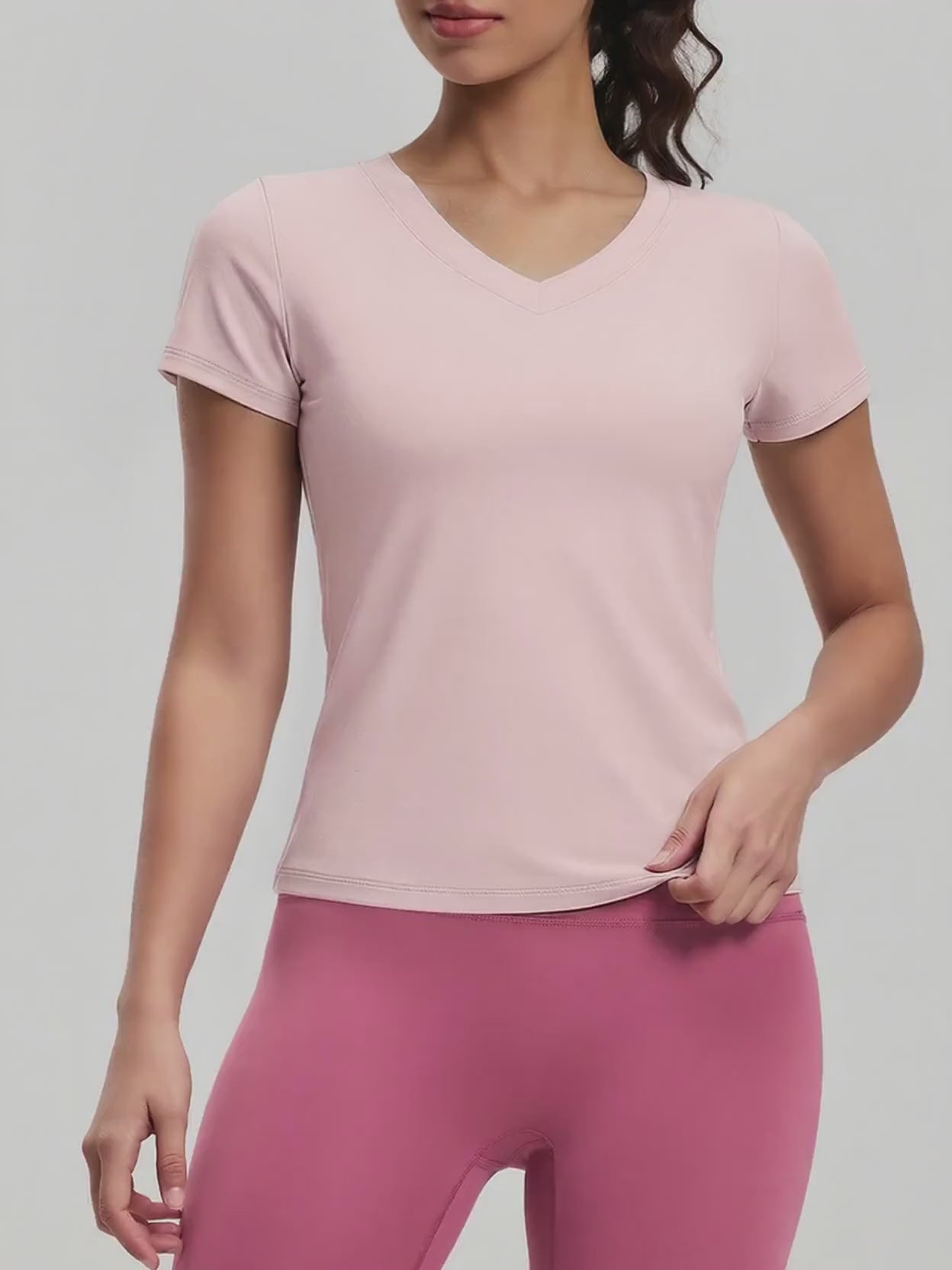 Peach Basic V-neck Short Sleeve Sports Top, Breathable Slim-fit Yoga Shirt For Fitness And Running